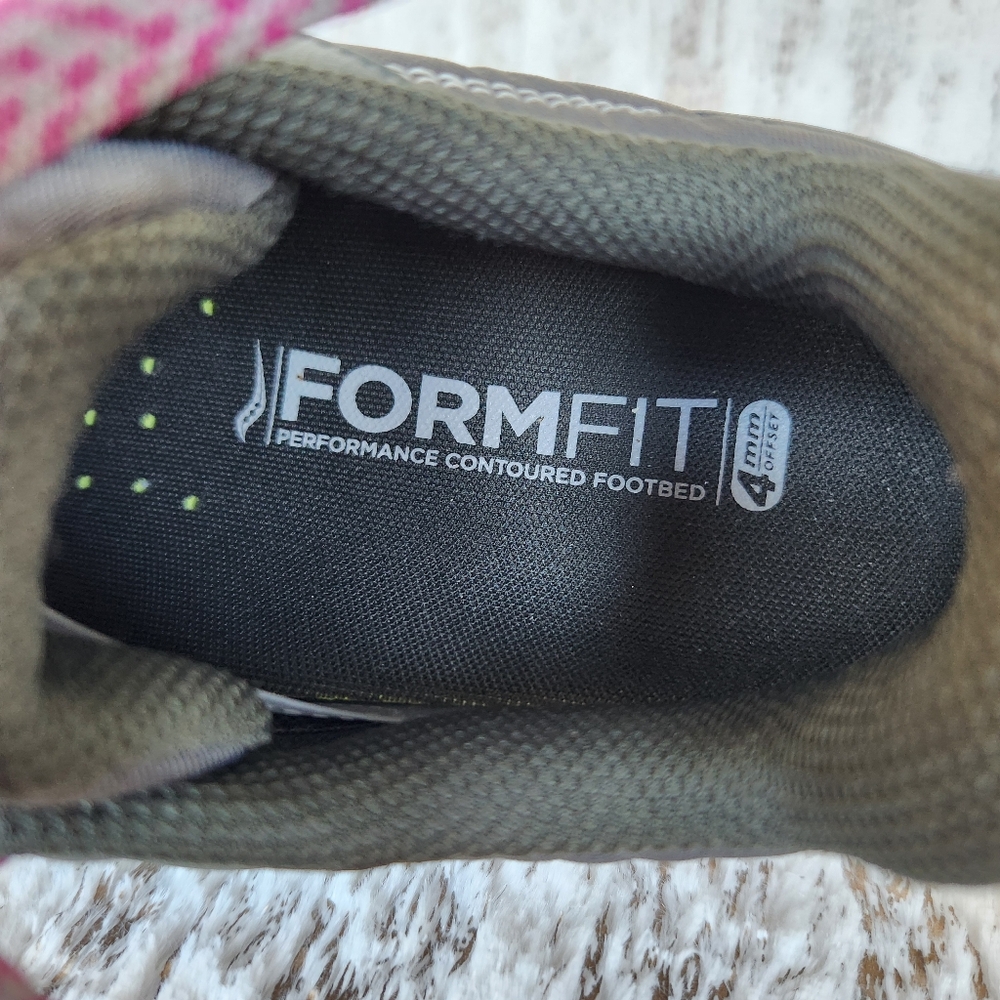 Saucony Women's Gray and Pink Trail Running Shoes - Picture 10 of 11